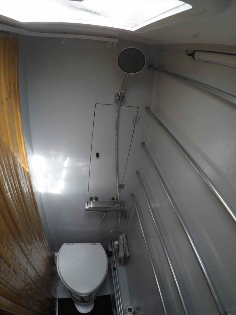 zelf douche in de camper bouwen