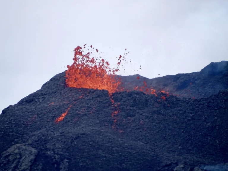 Actieve vulkaankrater in IJsland