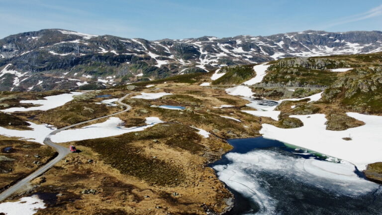 Wildkamperen in de sneeuw