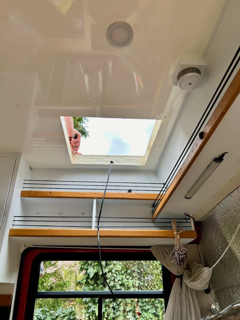 Camperdakluik vervangen voor Maxxfan