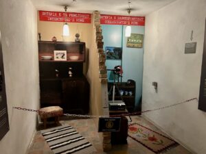 Voorbeeld van communistische Afluisterpraktijken