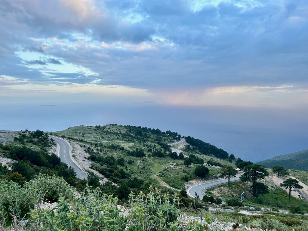 Bergweg in Albanië