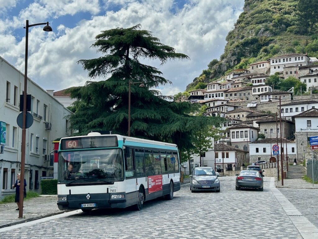 Openbaar vervoer Albanie