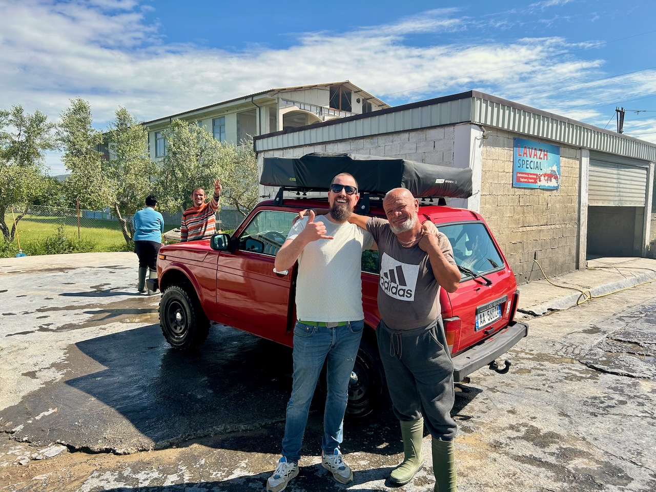 autowassen albanie