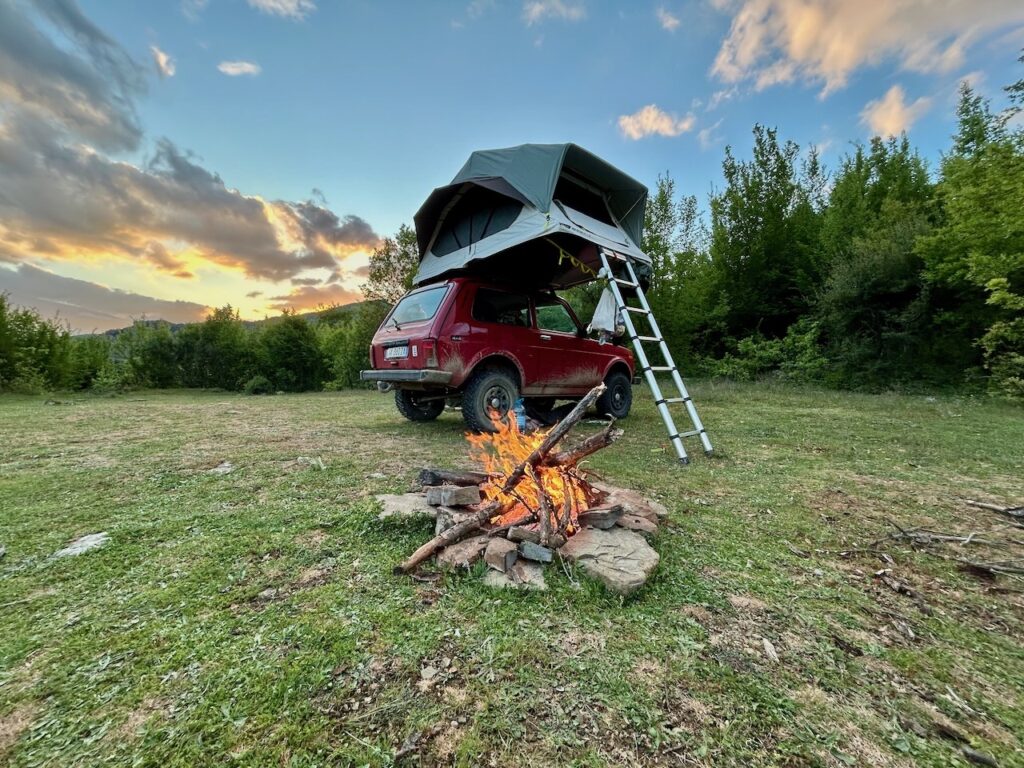 Wildkamperen in Albanië