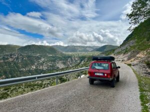 asfaltwegen in Albanië