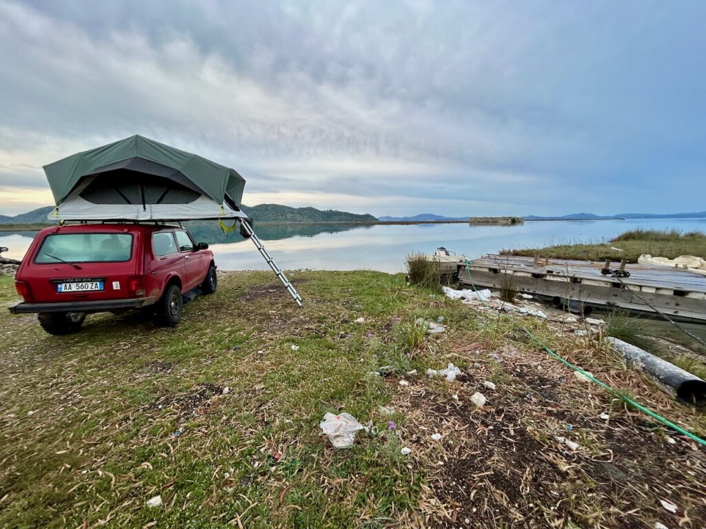 Zwerfafval in Albanië