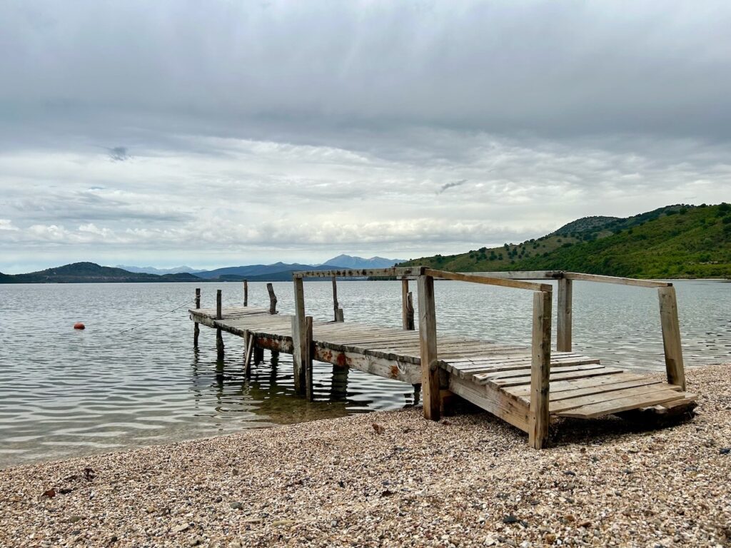 Rustig strand Albanië