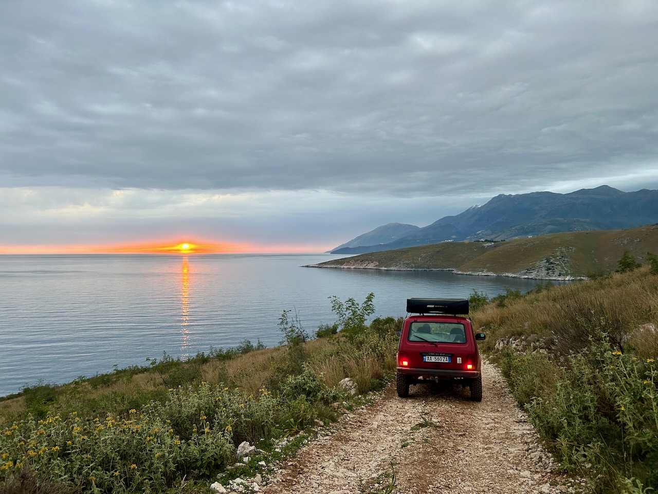 Wildkamperen Albanese Riviera