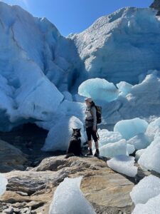 Svartisen gletsjer hike noorwegen