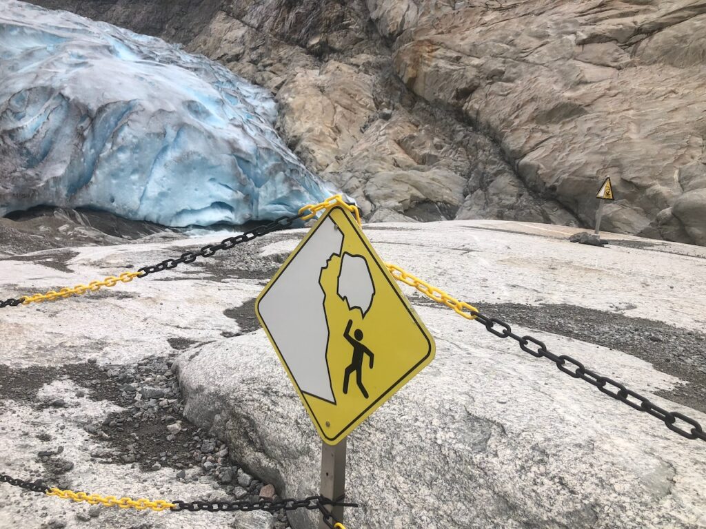 Waarschuwing bij gletsjers noorwegen