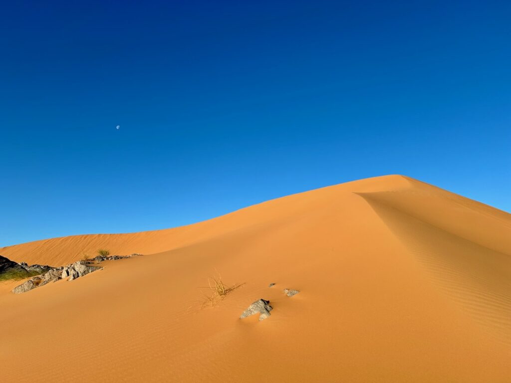 grote zandduin omgeving erg chebbi marokko