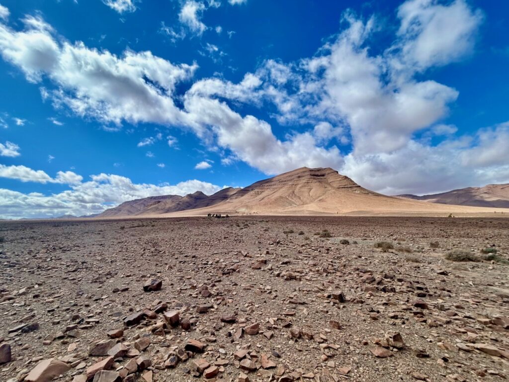 marokkaans landschap met bewolking