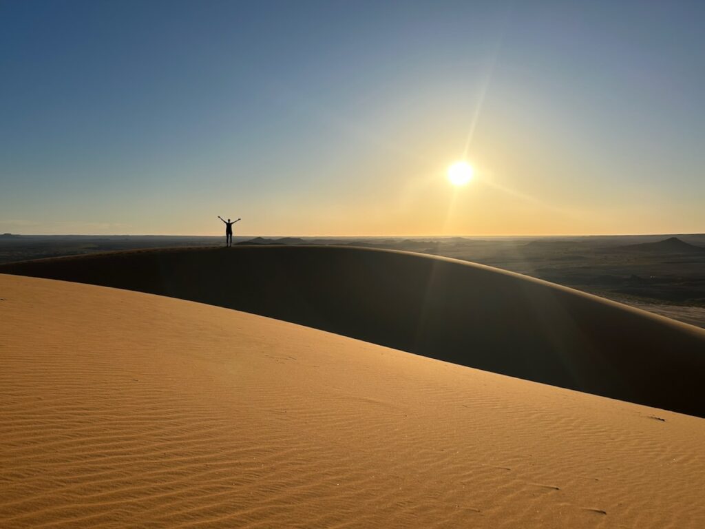 zonsopkomst in de omgeving van erg chebbi